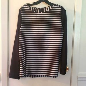 Old Navy Black white stripped long sleeve lightweight long sleeve pullover top